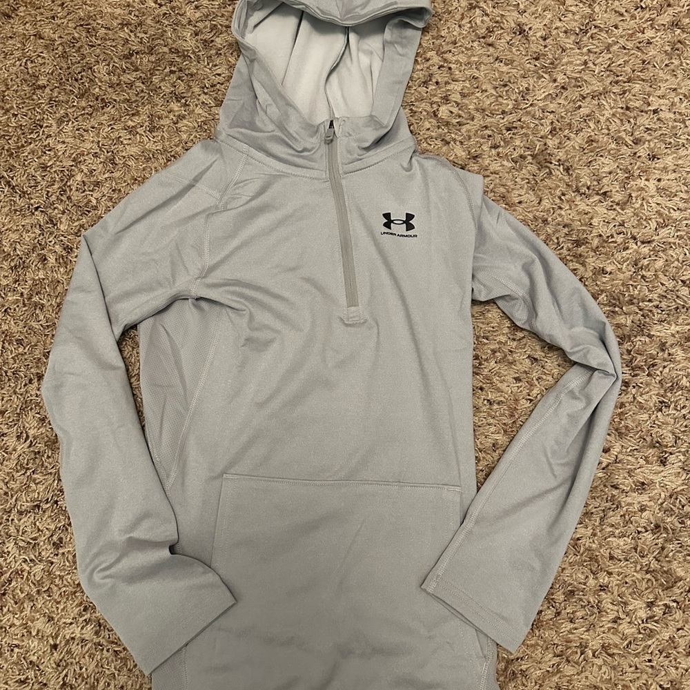 Under Armour Light Gray Pullover Hoodie kids medium